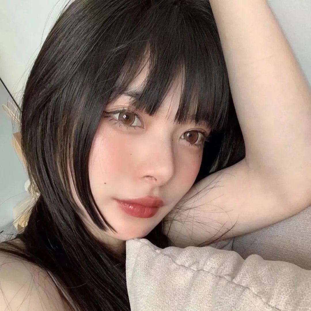 君是慕容卿似花